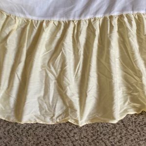 Levinsohn King Size Yellow Dustruffle